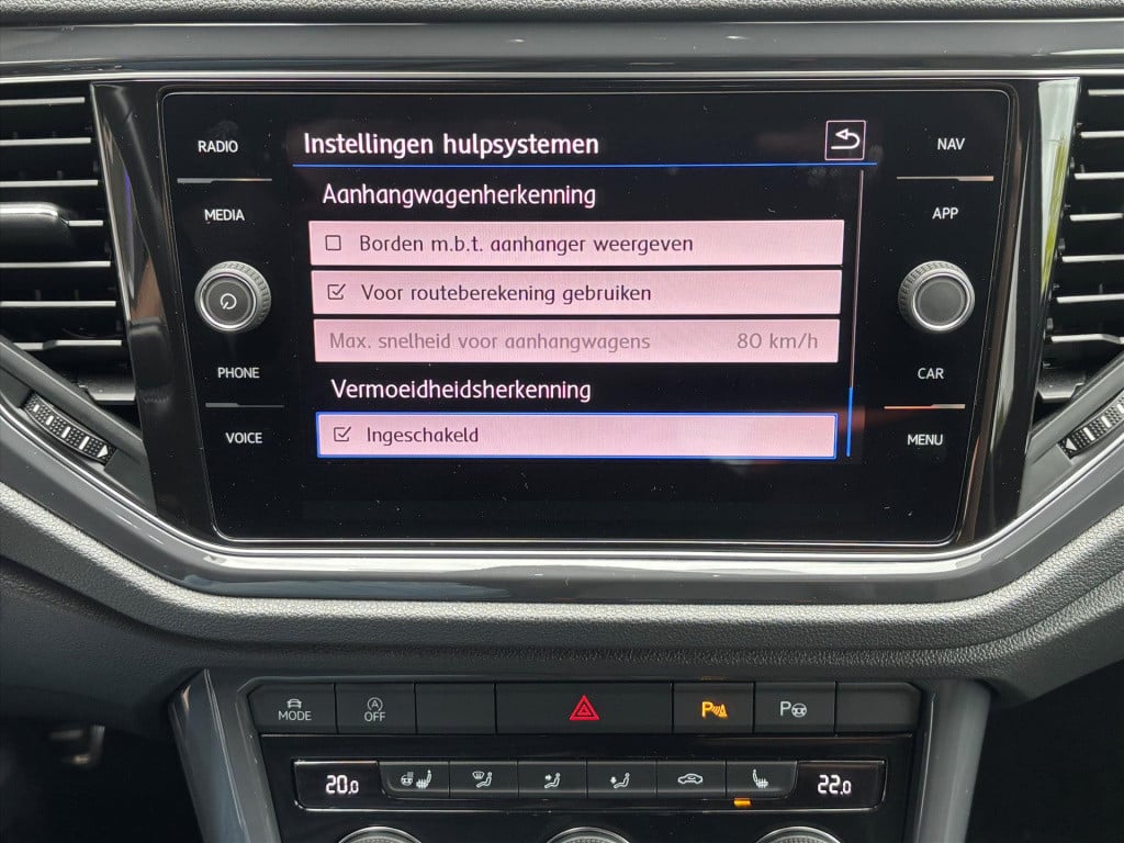 Volkswagen T-roc 1.5 tsi 150pk t-roc sport| dode hoek|trekhaak afn|stuur-st