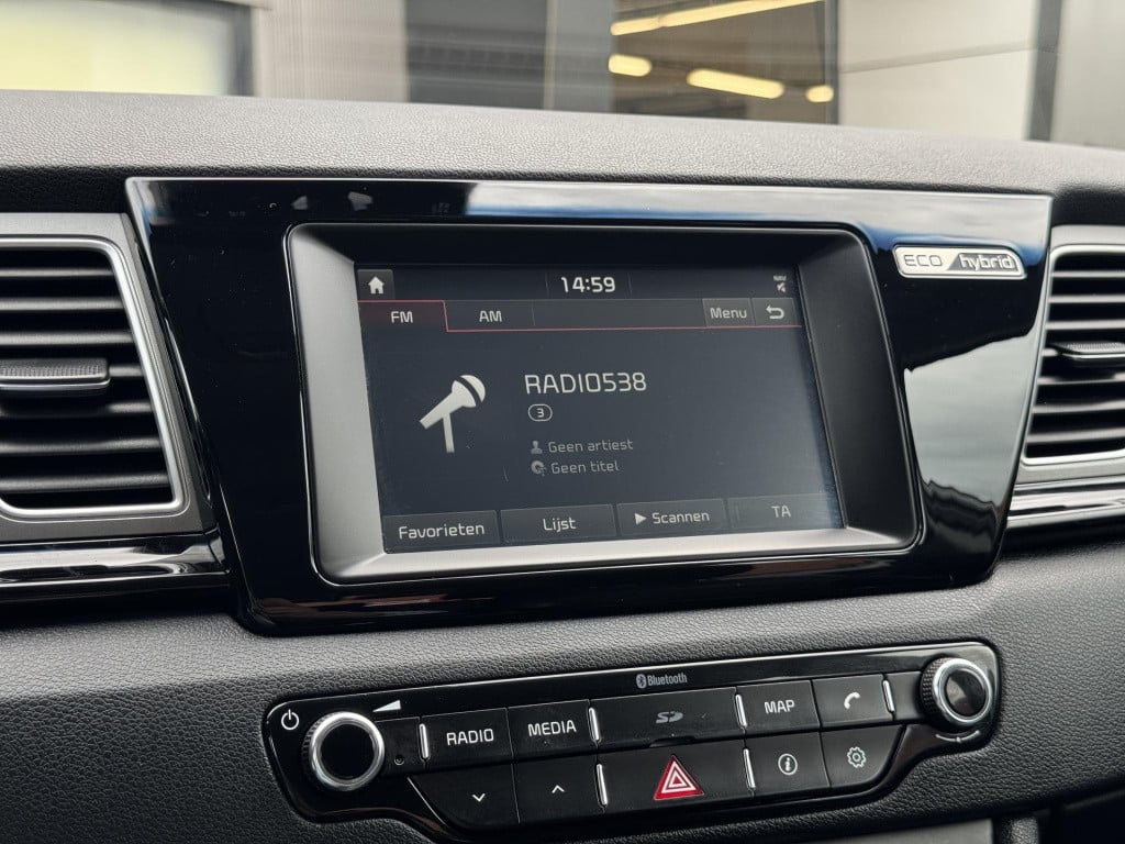 Kia Niro 1.6 gdi hybrid first edition | trekhaak | navigatie | camera | app