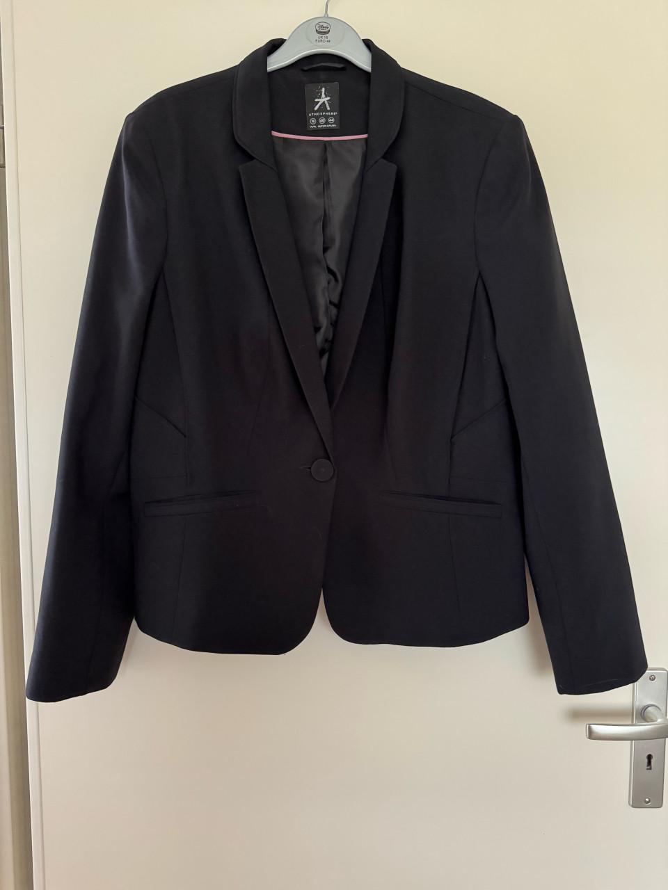 Zwarte, gevoerde damesblazer van Atmosphere in maat 44