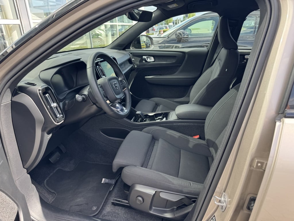 Volvo XC40 extended plus 82 kwh/252pk| adap.cruise| trekhaak| camera