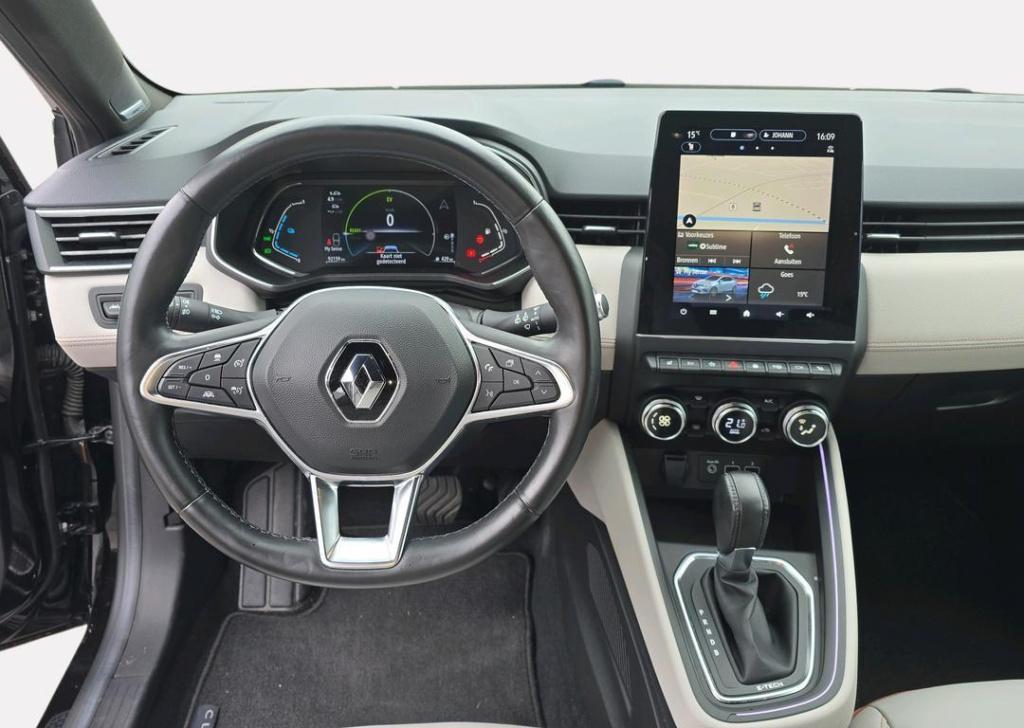 Renault Clio 1.6 e-tech hybrid 140 initiale paris