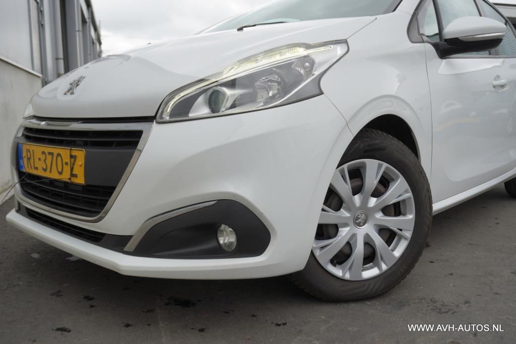 Peugeot 208 1.6 bluehdi blue lease
