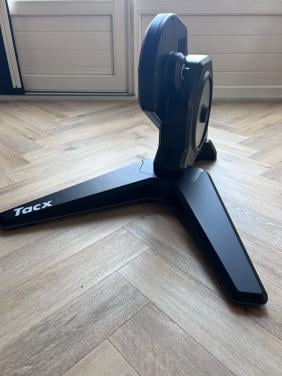 Complete indoor fietstraining set – Tacx Flux S + Wahoo KICKR HEADWIND