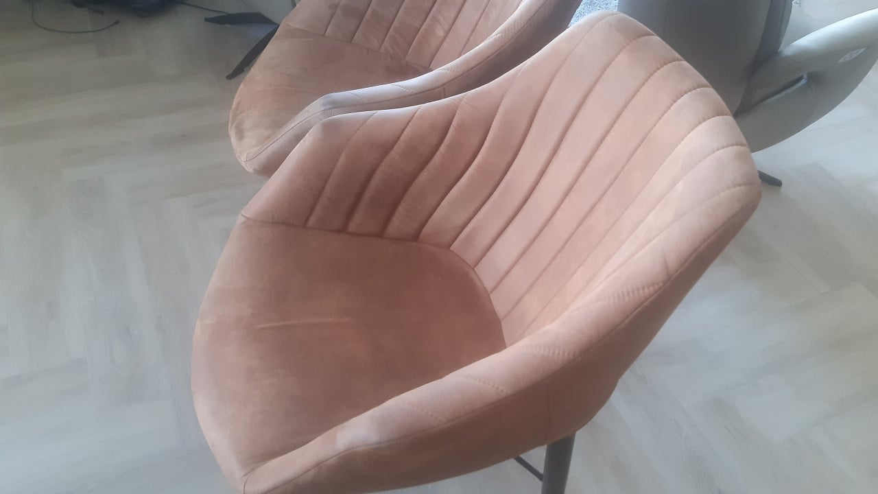 Eetkamer kuipstoelen