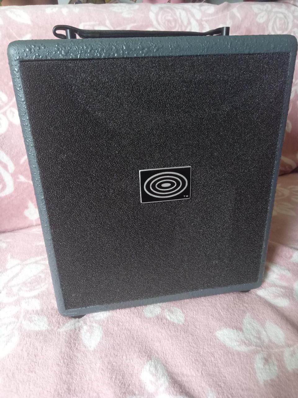 Akoestische gitaarversterker Schertler