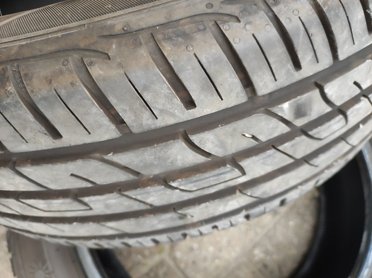 4 Zo goed als nieuwe Tyfoon zomerbanden 185/55 R16 V