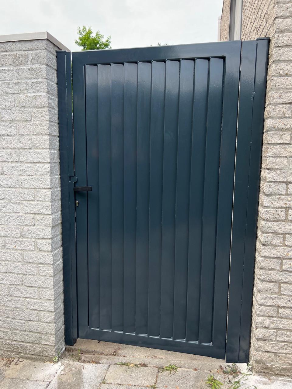 Stijlvolle en moderne Inrijpoorten / Schuifpoorten / Lamellenpoorten.