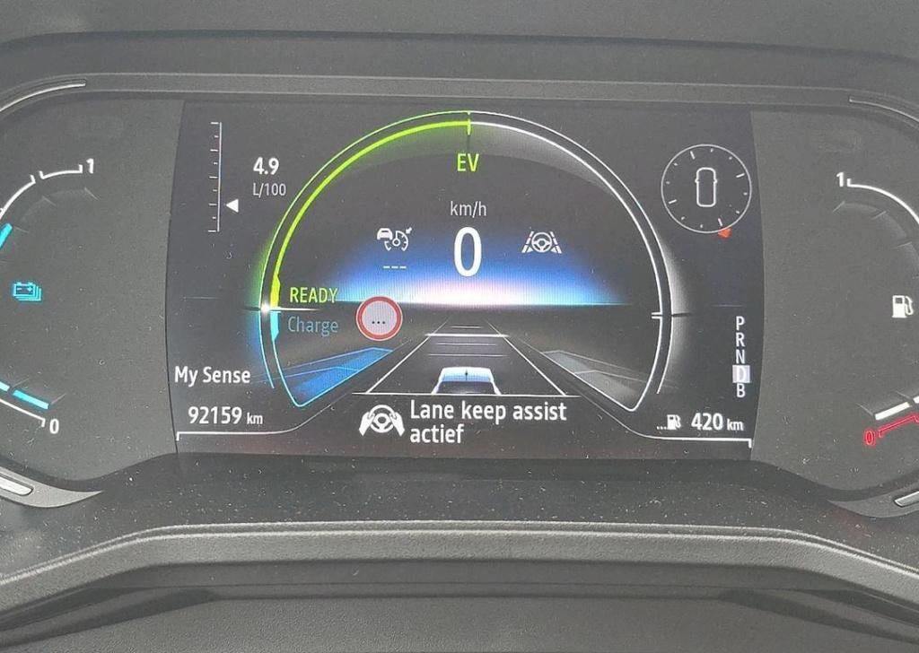 Renault Clio 1.6 e-tech hybrid 140 initiale paris