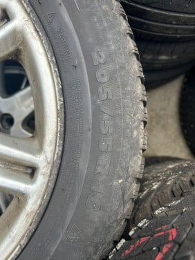 VOLVO ALUMIUM VELGEN MET MICHELIN ALPIN WINTERBANDEN 16INCH