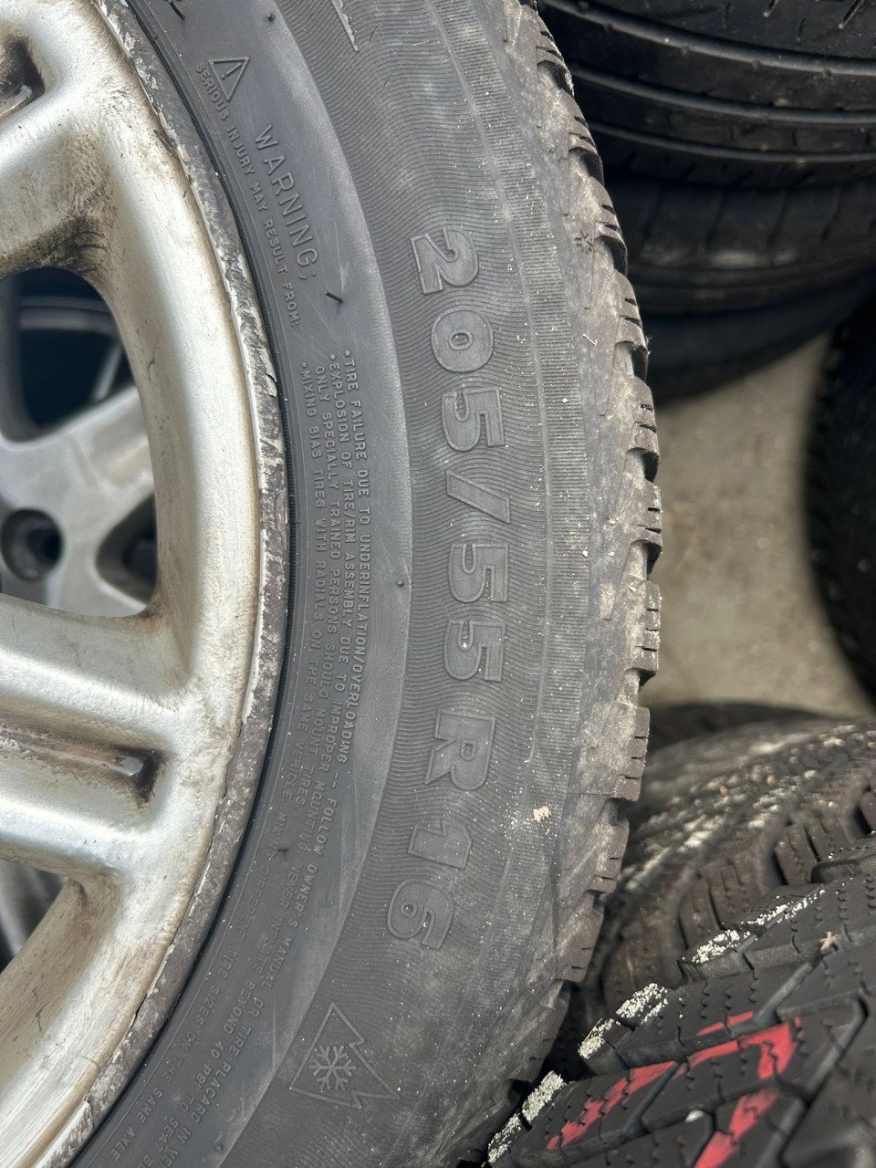 VOLVO ALUMIUM VELGEN MET MICHELIN ALPIN WINTERBANDEN 16INCH