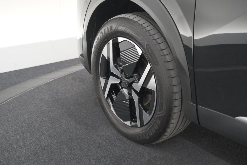 Peugeot 2008 puretech 130 eat8 gt | camera | apple carplay | parkeersensore