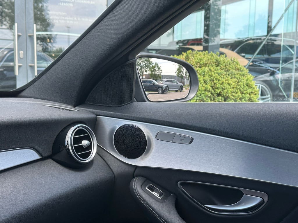 Mercedes-Benz C-Klasse 180 amg sport edition l trekhaak l stoelverwarming l