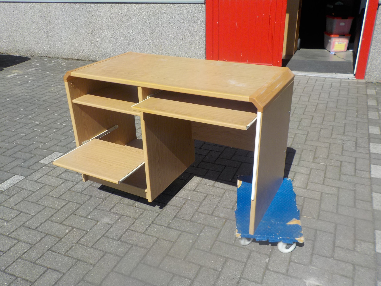 Stevig bureau in goede staat