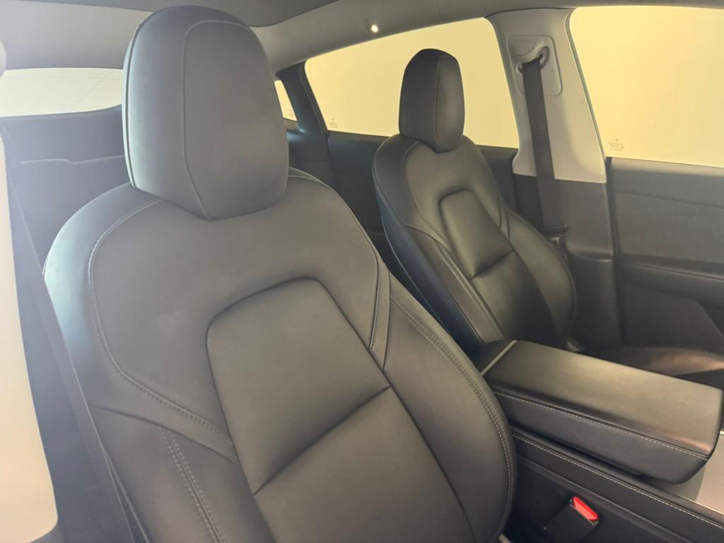 Tesla Model Y long range awd 75 kwh