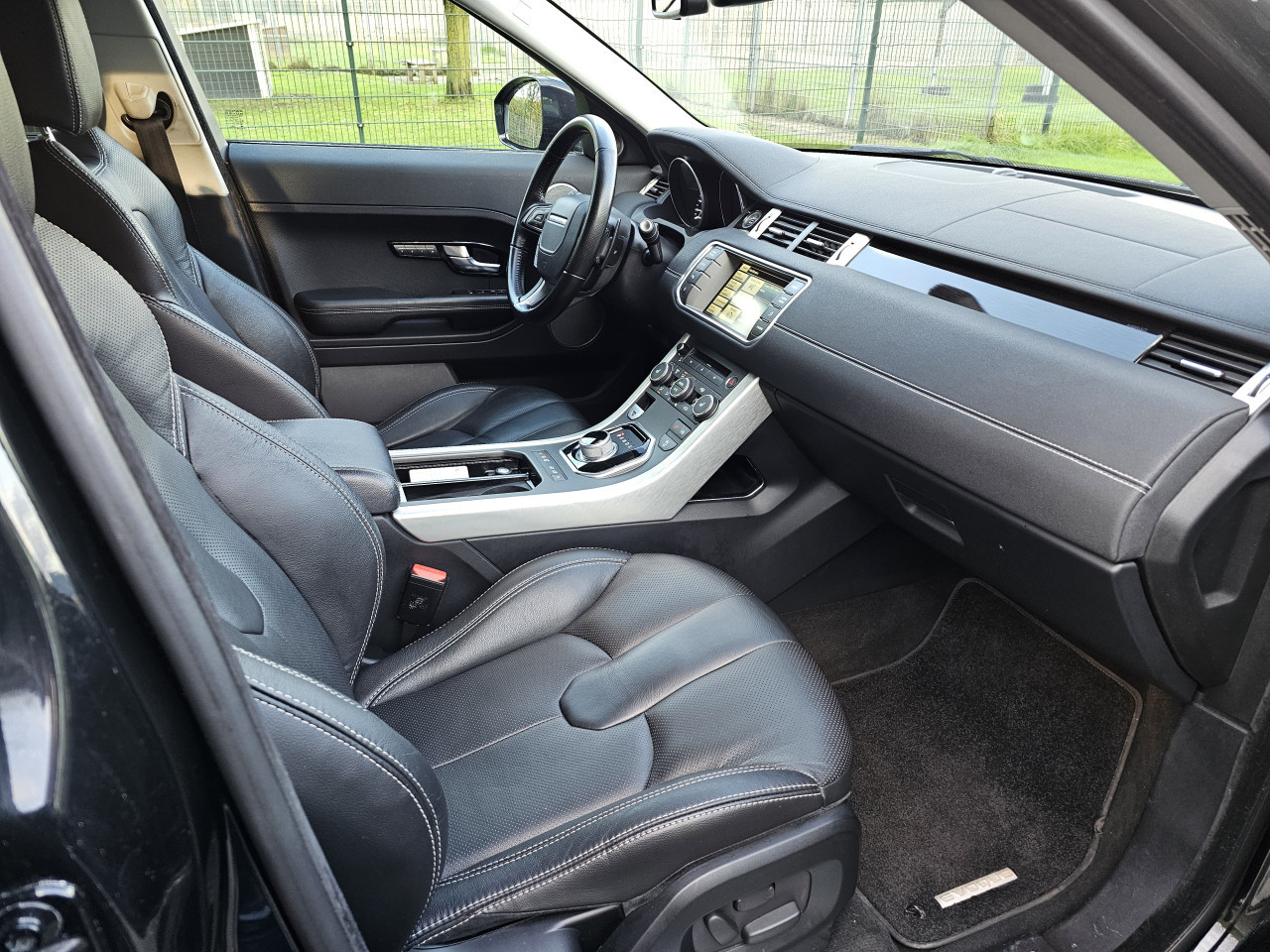 Land Rover Range Rover Evoque TD4 4WD AUT 2015 Zwart!