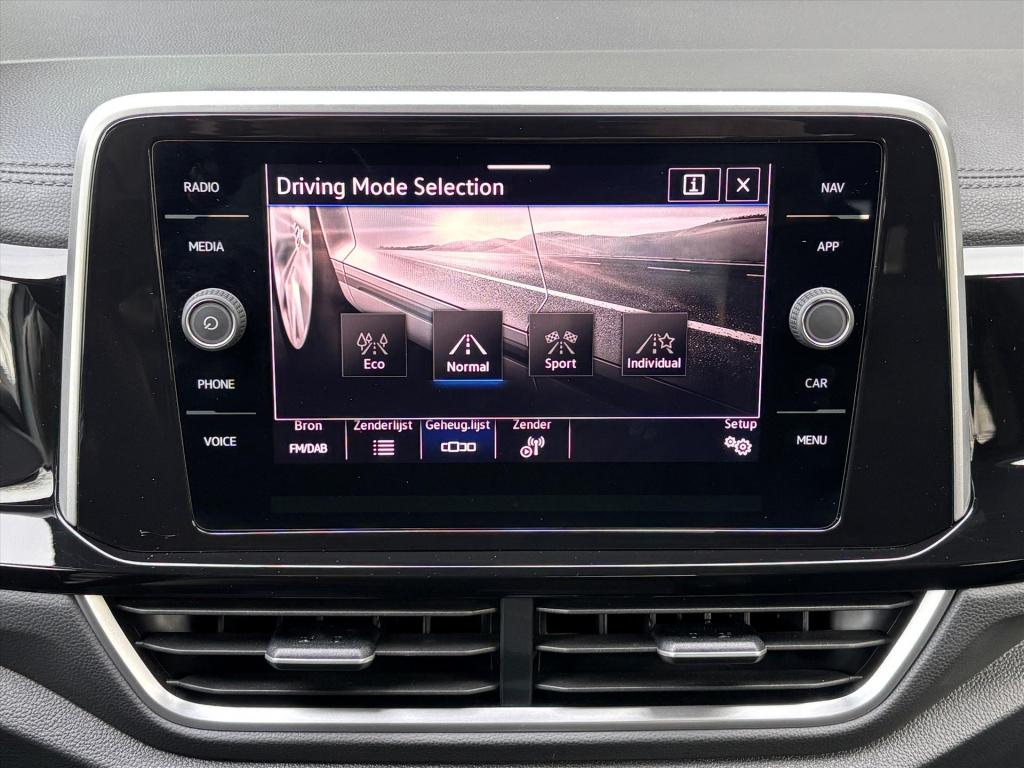 Volkswagen T-roc 1.0 tsi 110pk r-line| ergo active stoel| navi|camera| rijk