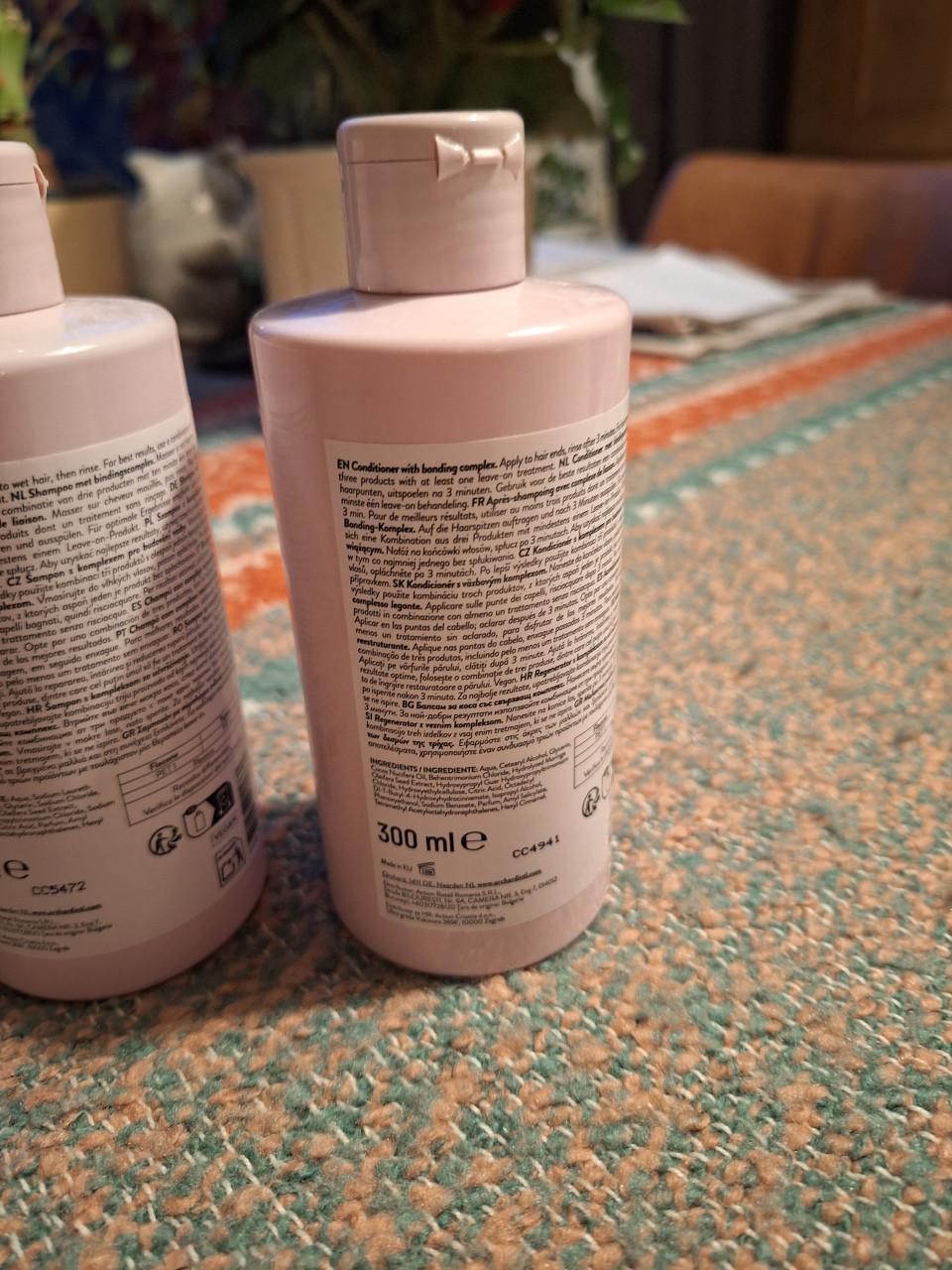 Shampoo en conditioner 300 ml beiden