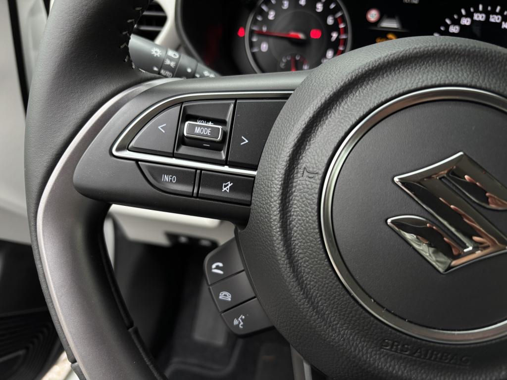 Suzuki Swift 1.2 style smart hybrid