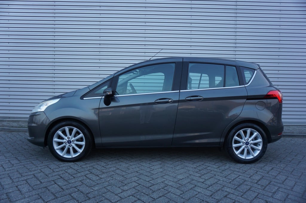 Ford B-max 1.0 ecoboost titanium airco / navi / cruise / camera / parkeers.