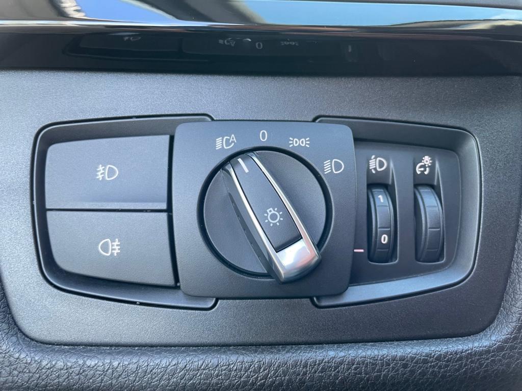 BMW 3-serie touring 318i luxury edition