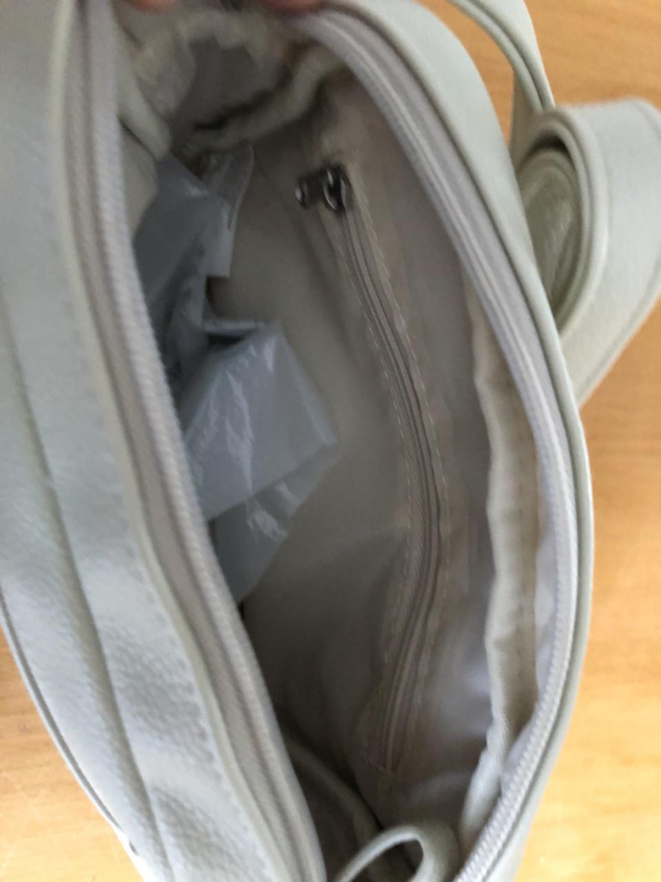 Te koop leuk wit tasje.(nieuw).