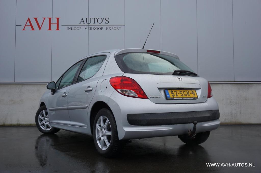 Peugeot 207 1.4 vti access