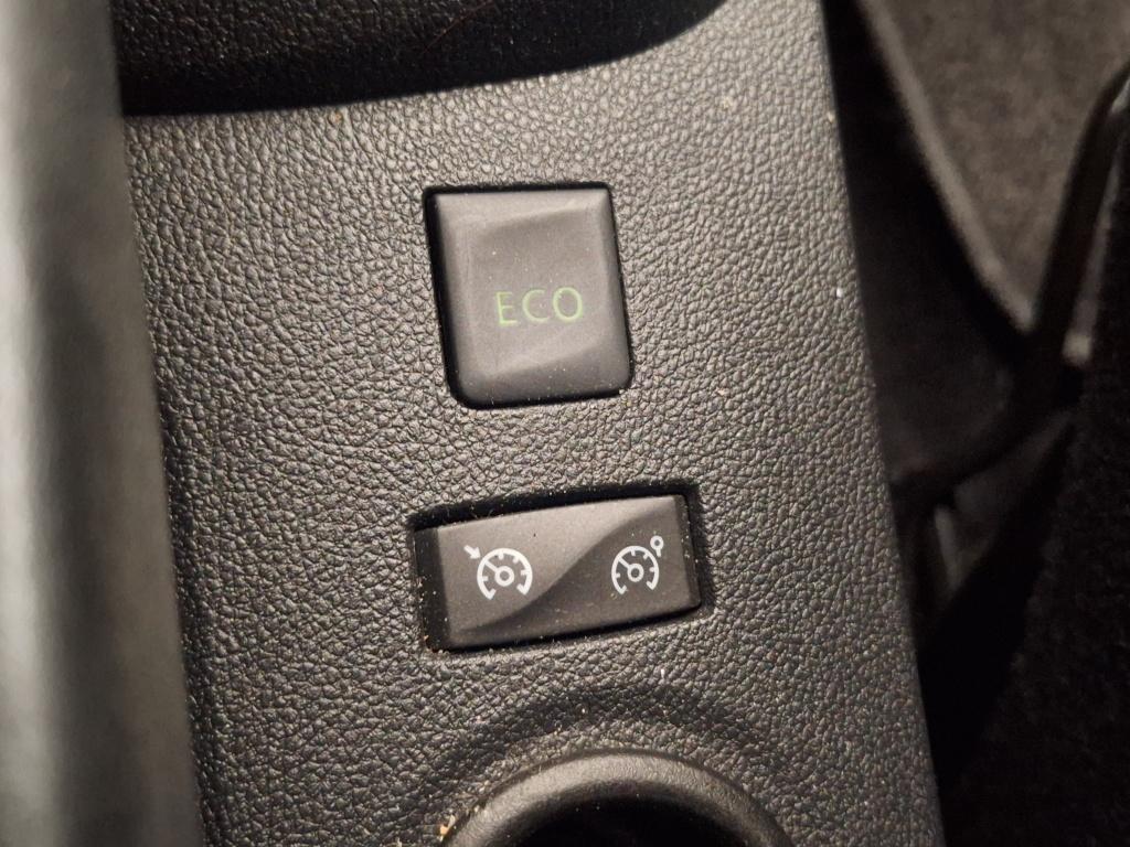 Renault Captur | trekhaak | climate control 0.9 tce intens