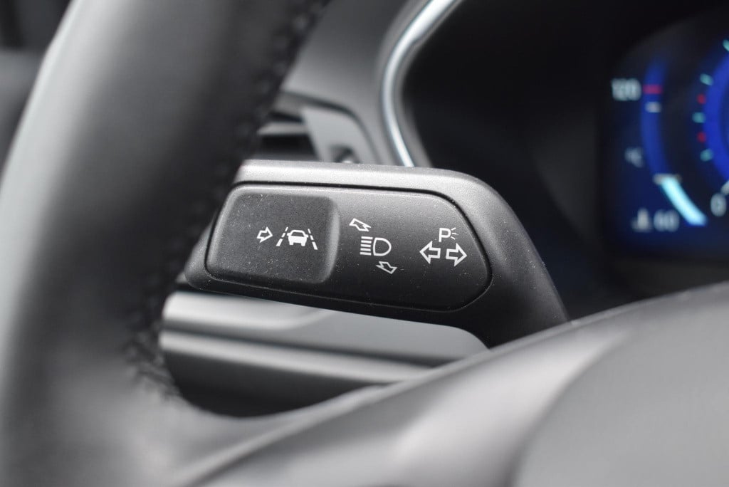 Ford Focus wagon 1.0 ecoboost hybrid active x | climate control | adaptieve