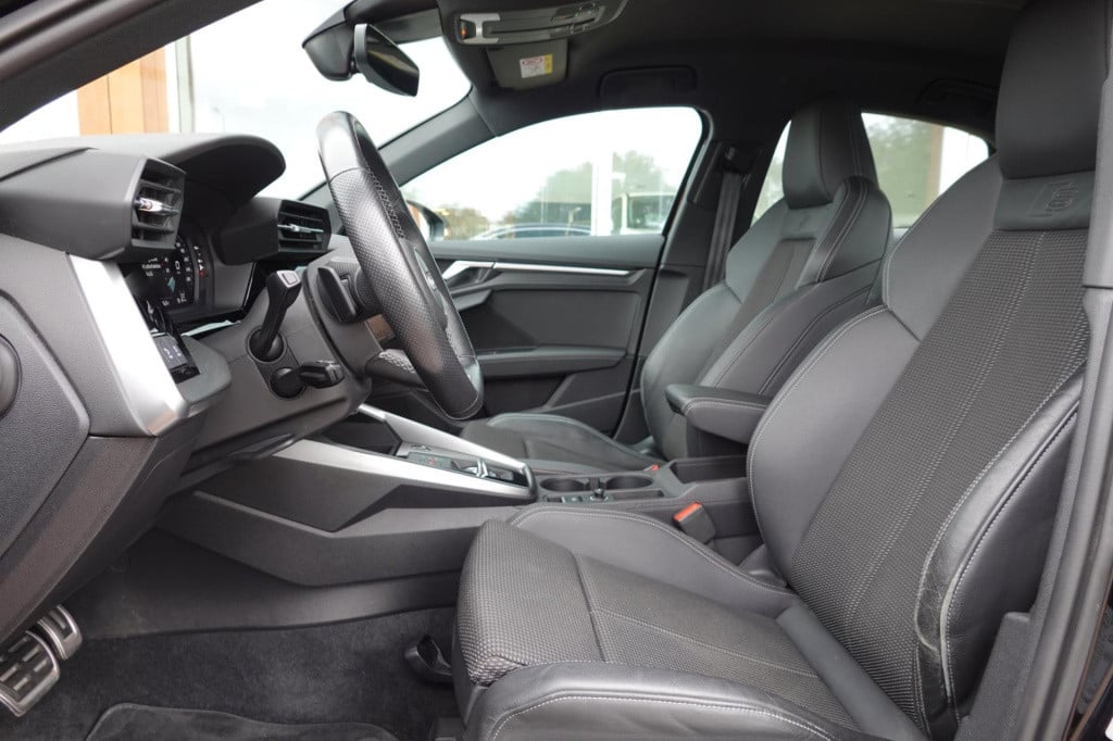 Audi A3 limousine 30 tfsi s edition