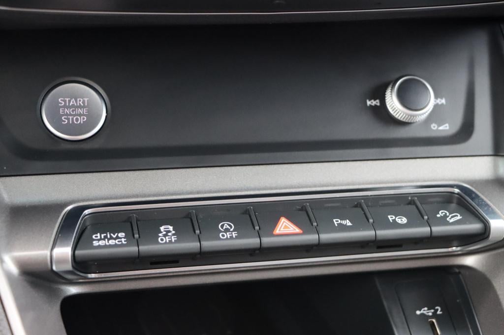 Audi Q3 sportback 35 tfsi pro line business 150pk s tronic