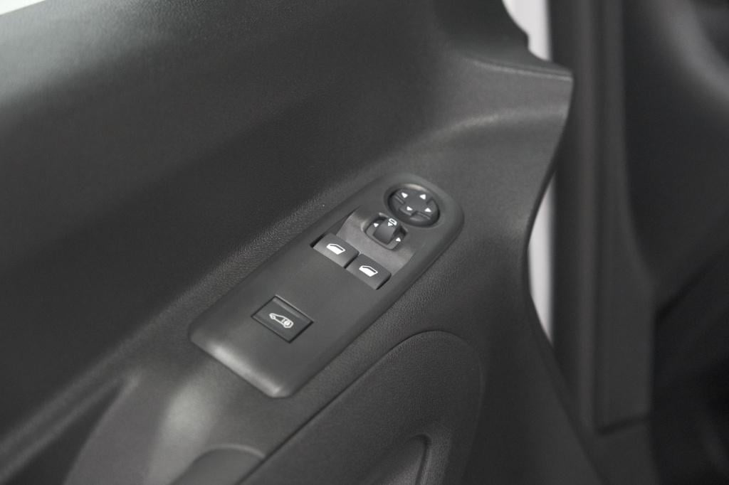 Peugeot Partner 1.5 bluehdi 130 eat8 s&s l2 | trekhaak | camera | betimmeri