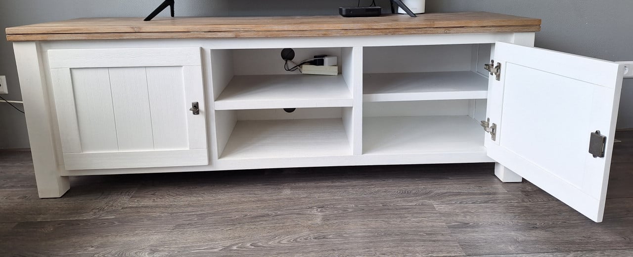 Set houten meubels, ook los te koop