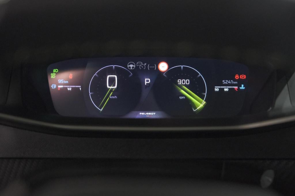 Peugeot 2008 puretech 130 eat8 gt | 360 camera | stoelmassage | adaptieve c