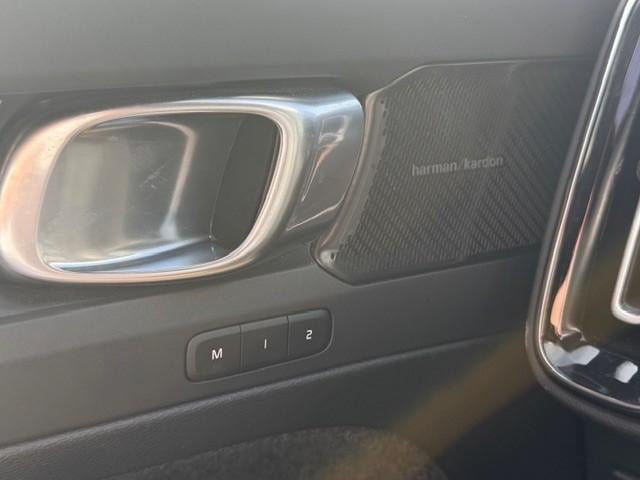 Volvo XC40 1.5 t4 recharge r-design l panoramadak l memory l led l harman k