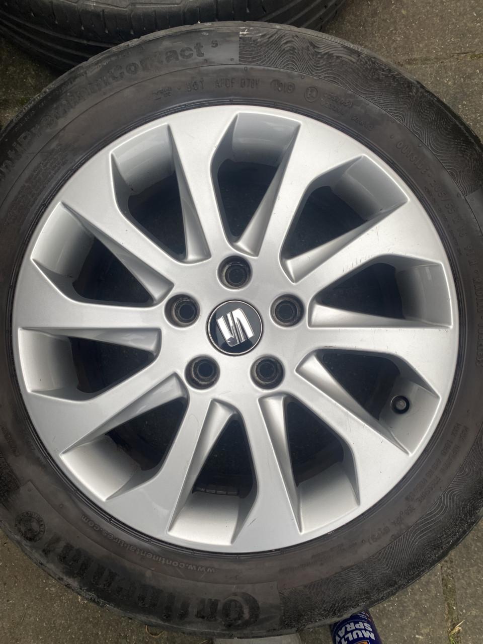 Originele Seat leon (2014) lichtmetalen velgen, incl. zomerbanden