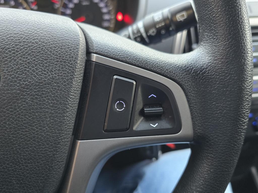 Hyundai I 20 1.2i business edition | radio | trekhaak