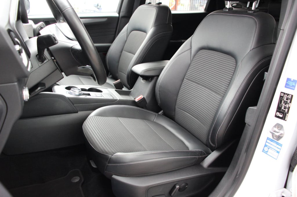 Ford Kuga 2.5 phev titanium x | b&o | camera | trekhaak | stoel/stuurverwar