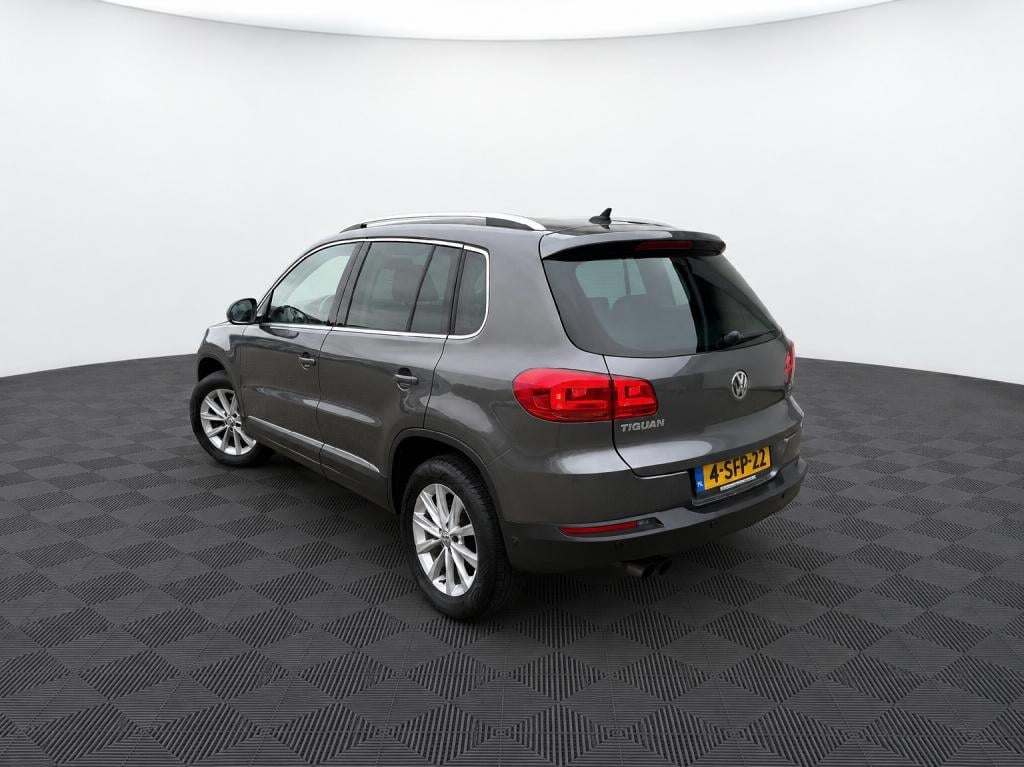 Volkswagen Tiguan 1.4 tsi sport&style