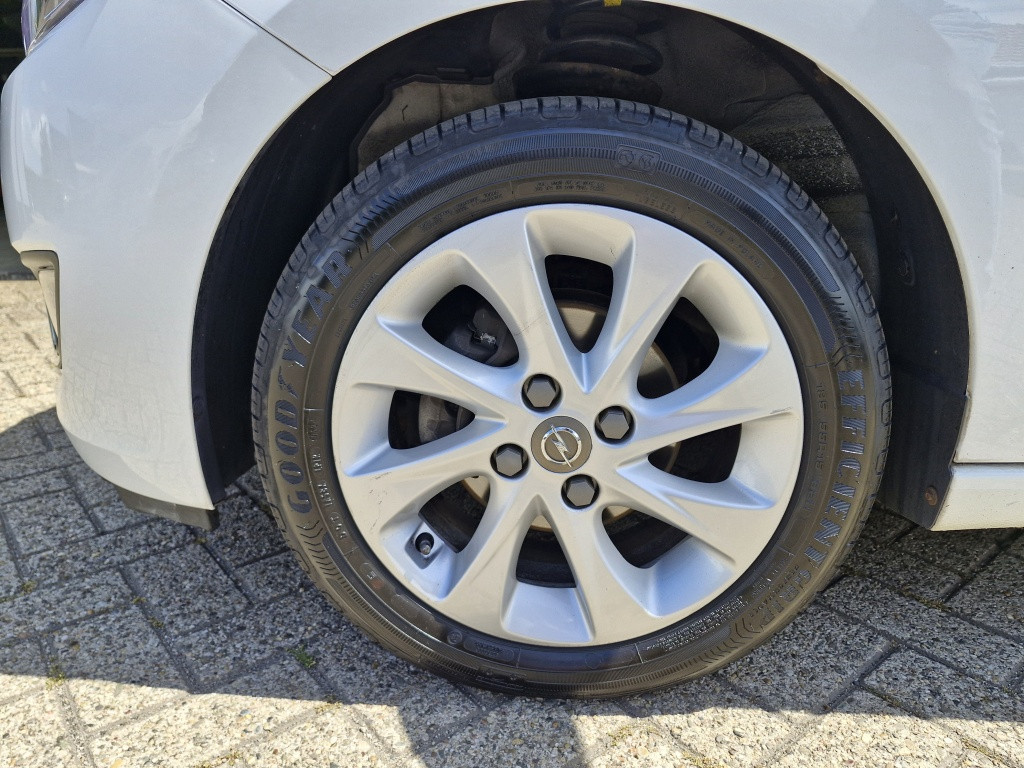 Opel Karl 1.0 ecofl innovation | intellilink navi
