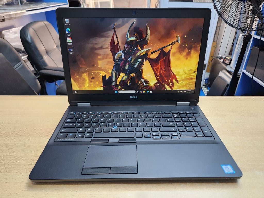 Dell Precision Full HD-i7-W11-Office2019-SSD-werk16giga-Webcam-Goede Accu