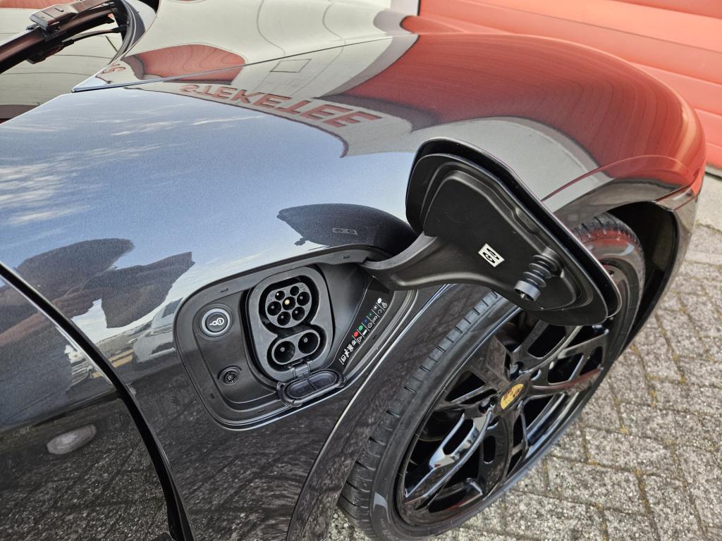 Porsche Taycan cross turismo 4 93 kwh | pano | dealer onderh.