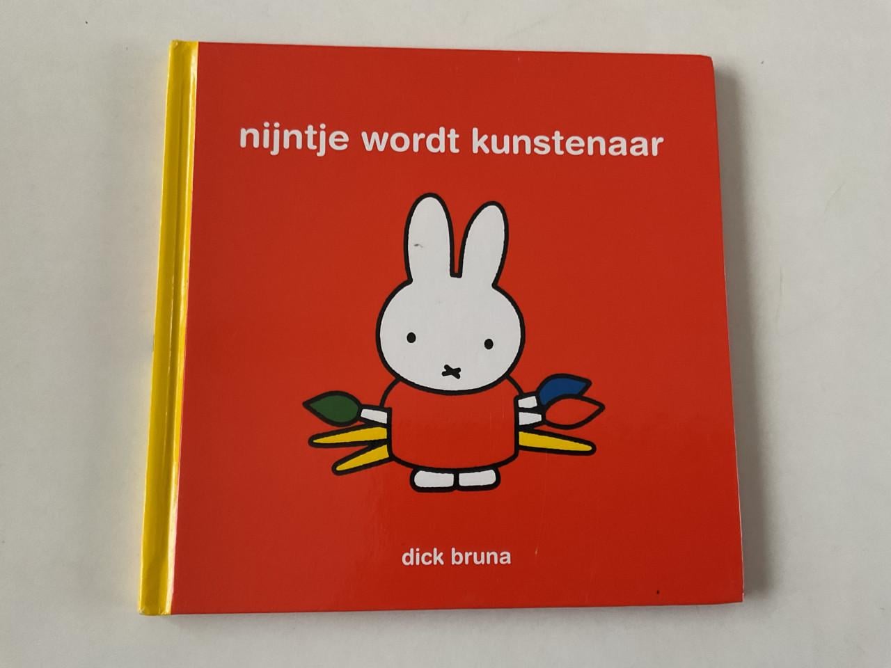 Verschillende boekjes van Nijntje en Dikkie Dik.