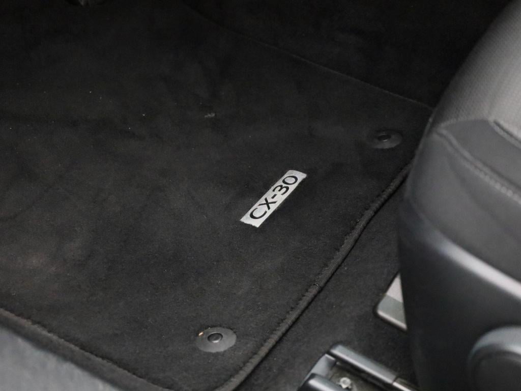 Mazda Cx-30 2.0 skyactiv-x | automaat | navigatie | achteruitrijcamera | st