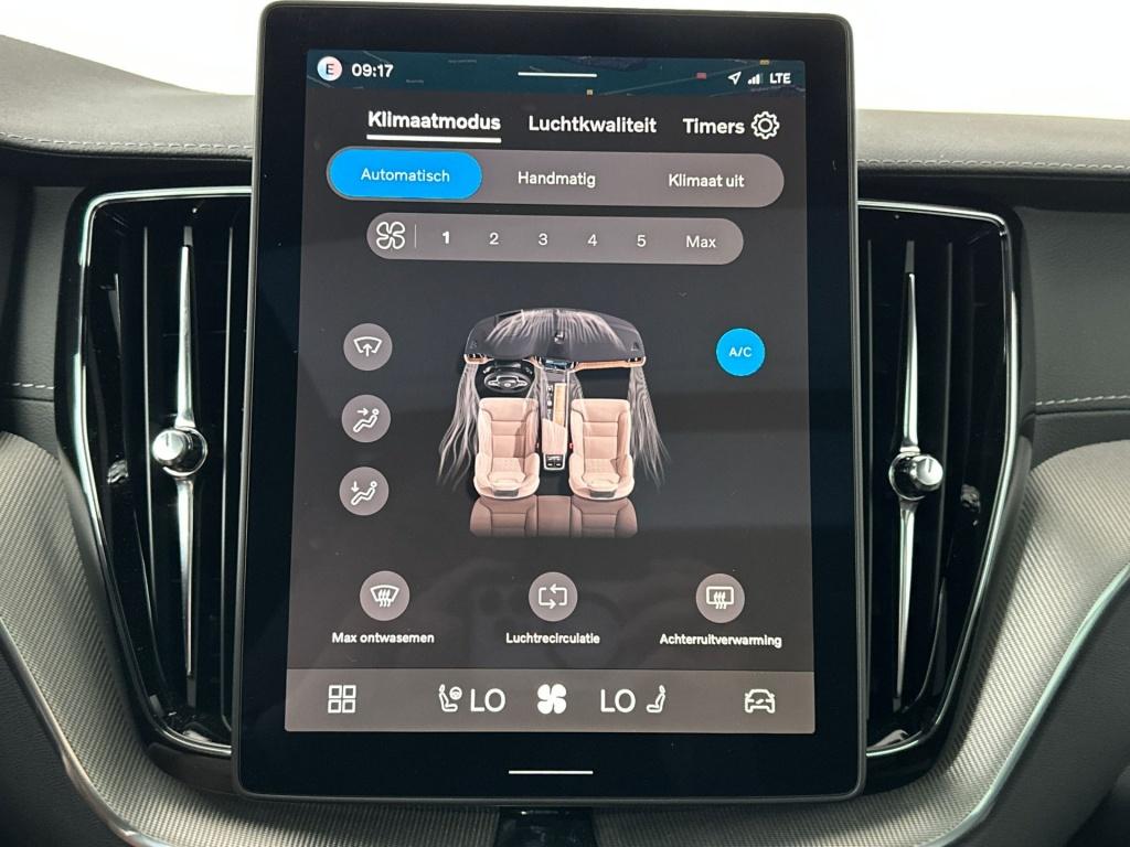 Volvo XC60 t6 398pk recharge ultra black edition| pano| 360camera| h&k soun