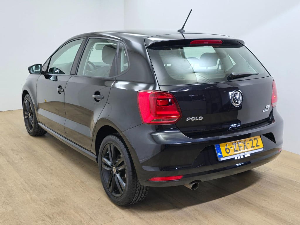 Volkswagen Polo occasion 1.2 tsi highline automaat in black edition | sport