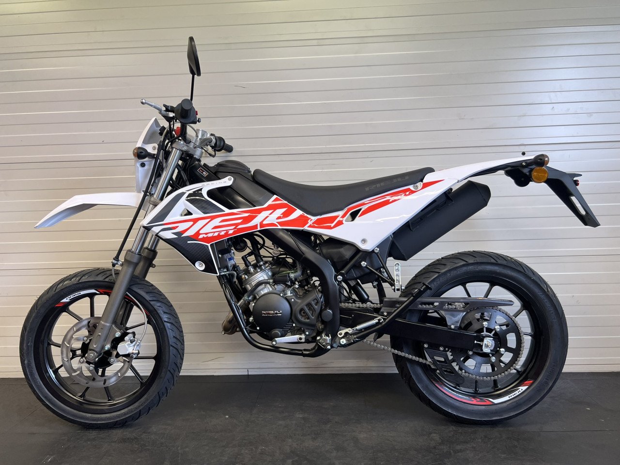 Rieju MRT 50 wit de allerlaatste E5 nu voor €3499,-!
