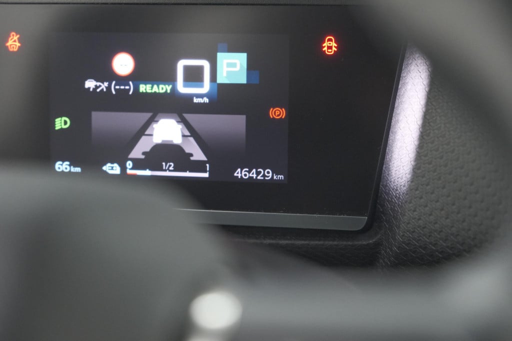 Citroen Ë-c4 shine 50 kwh | camera | pack winter | apple carplay | navigati
