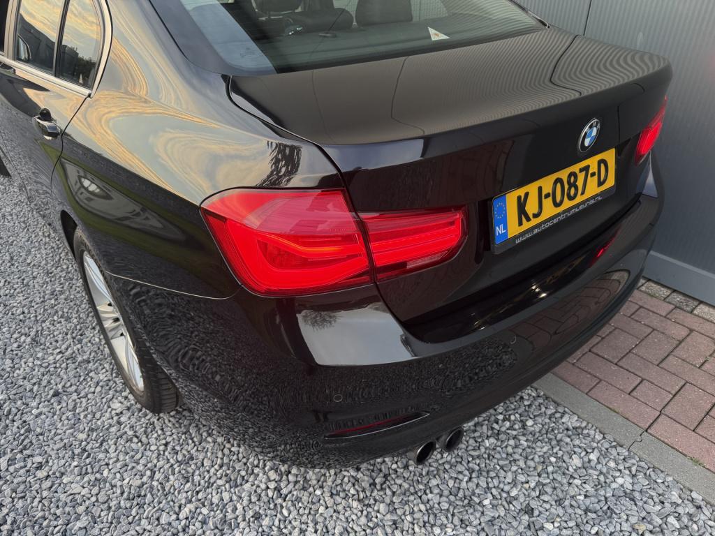 BMW 3-serie 320i 184pk sedan executive luxury