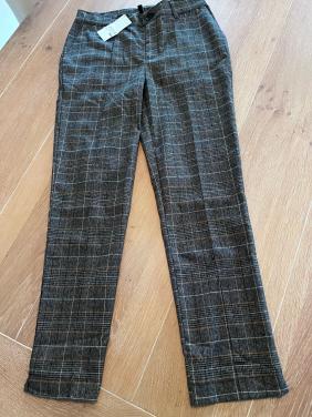 Dames broek maat S nieuw (nooit gedragen)
