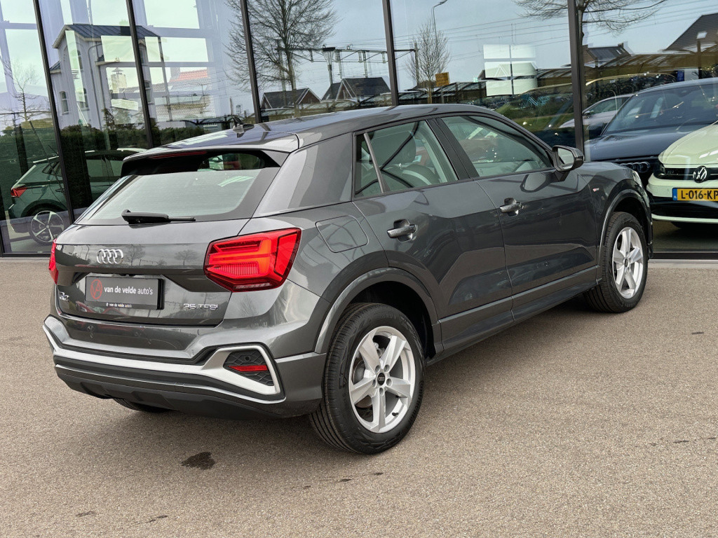 Audi Q2 35 tfsi 150pk s-tronic s-line | led | camera | carplay | elek. acht